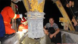 工人被卷入水泥攪拌機(jī)，受傷嚴(yán)重！